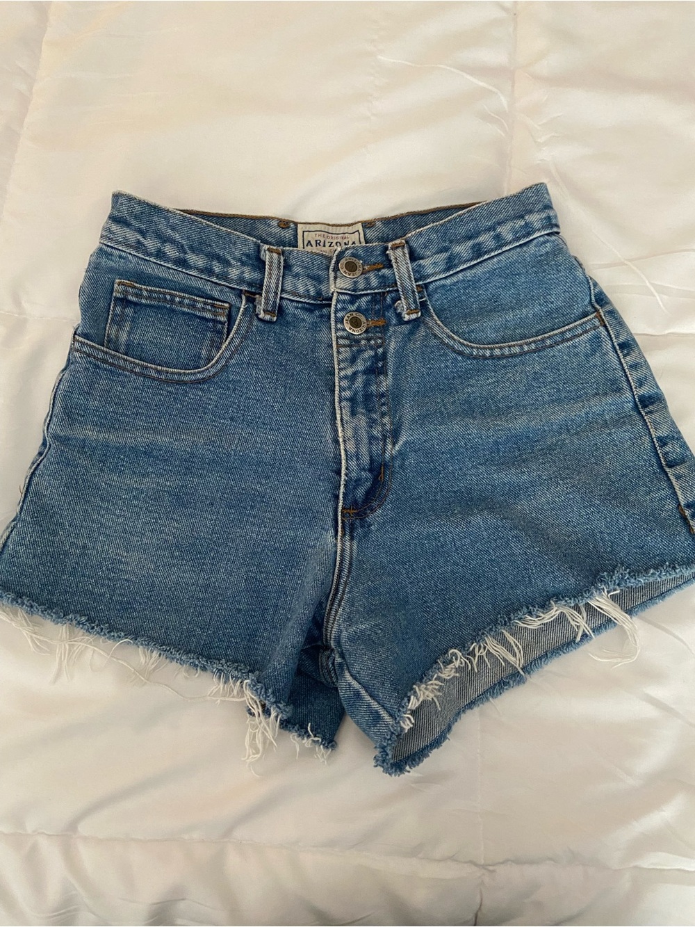 ARIZONA CUT OFF DENIM SHORTS SIZE 3